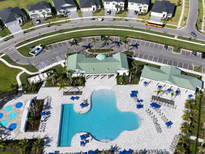 3 bedroom Townhouse at 13053 SW Forli Way, Central Park, Port St. Lucie — photo 4