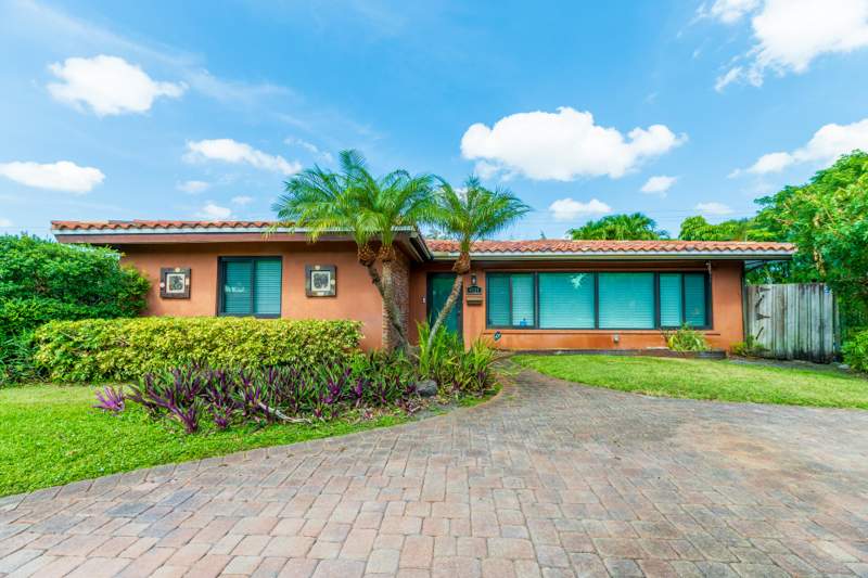 4 bedroom Single Family Residence at 4621 NE 18th Terrace, Coral Hills, Fort Lauderdale — photo 3