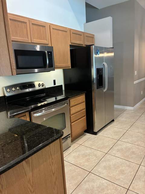 1901 SW Monterrey Lane, Port St. Lucie FL - photo 6 of 19