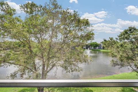 2202 LUCAYA Bend #C3, Coconut Creek FL - photo 8 of 30