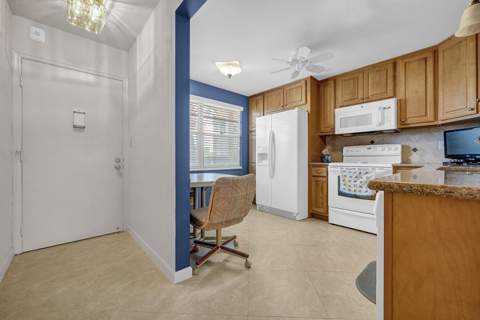 2202 Lucaya Bend #C3, Coconut Creek FL - photo 8 of 30