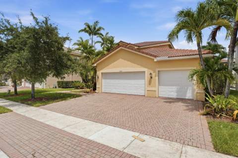 4225 SW 179th Way, Miramar FL - photo 17 of 50