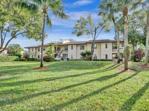 9264 Vista Del Lago #H, home for sale in Boca Raton 33428