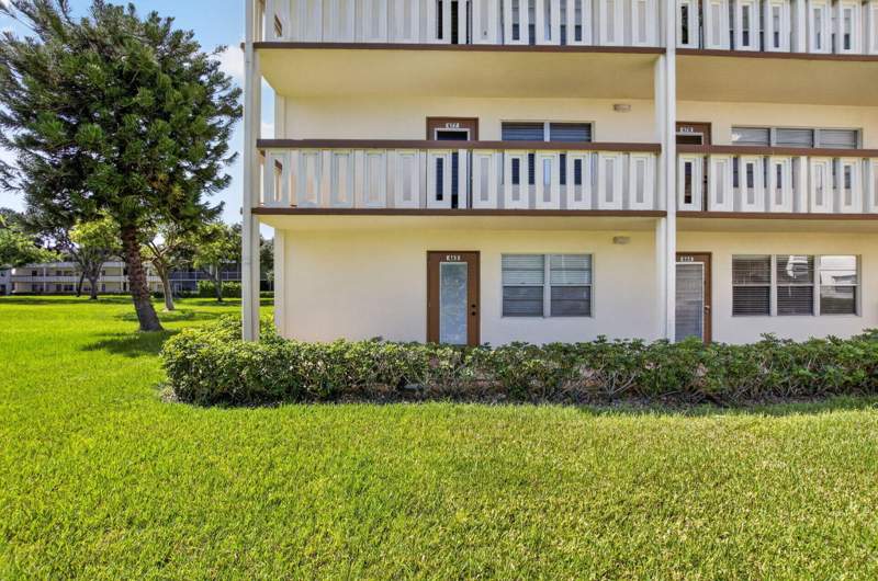 2 bedroom Condominium at 463 Mansfield L, Mansfield At Century Village Condo, Boca Raton — photo 5