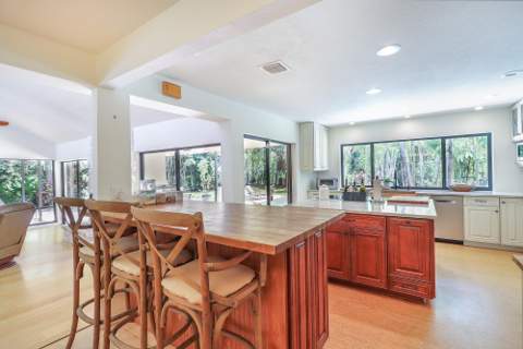 8166 150th Court, Palm Beach Gardens FL - photo 16 of 66