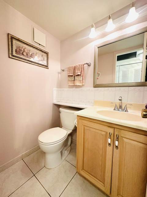 41 Lyndhurst B, Deerfield Beach FL - photo 17 of 63