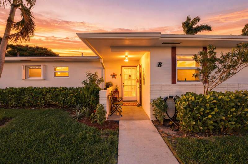 1 bedroom Villa at 2761 Emory Drive #B, Cresthaven Villas Condo 35, West Palm Beach — photo 1