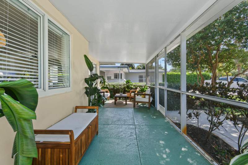 3 bedroom Single Family Residence at 2401 Country Oaks, Palm Beach Gardens, Palm Beach Gardens — photo 5