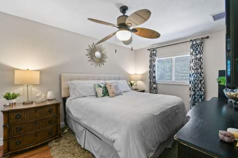 2401 Country Oaks, Palm Beach Gardens FL - photo 20 of 44