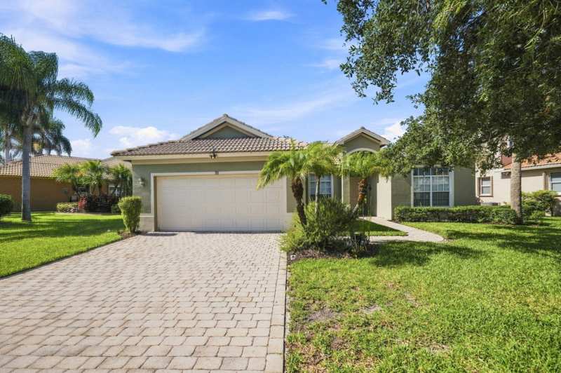 3 bedroom Single Family Residence at 381 NW Sheffield Circle, St James Golf Club Pod E Phase II, Port St. Lucie — photo 1