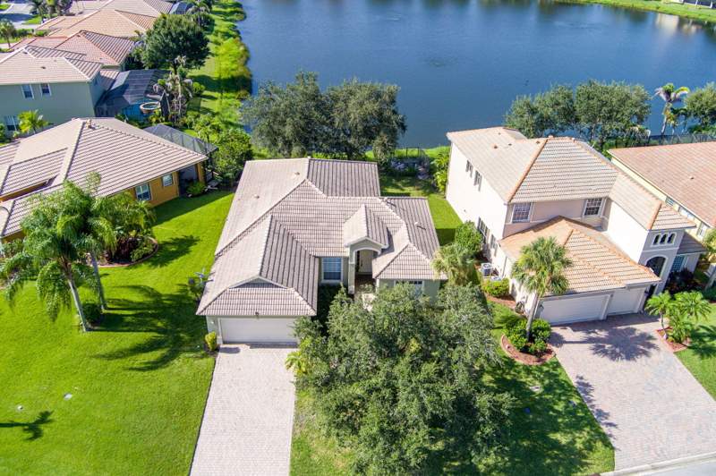 3 bedroom Single Family Residence at 381 NW Sheffield Circle, St James Golf Club Pod E Phase II, Port St. Lucie — photo 2