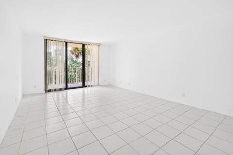 3540 S Ocean Boulevard #208, South Palm Beach FL - photo 8 of 34