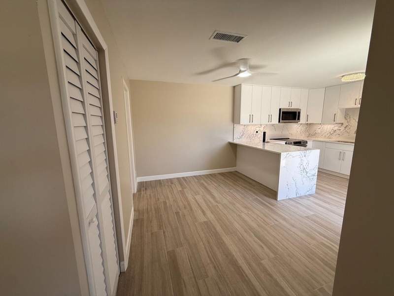 2 bedroom Townhouse at 79 Lake Arbor Drive #79, Lakewood Of, Palm Springs — photo 3