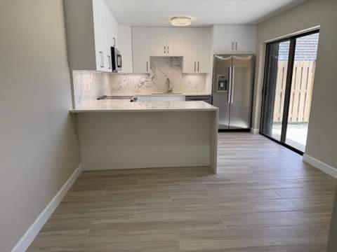 79 Lake Arbor Drive #79, Palm Springs FL - photo 9 of 35