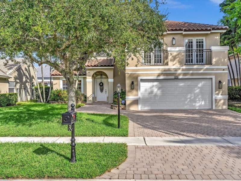 3 bedroom Single Family Residence at 420 NW 188th Terrace, Ameritrail Section One, Pembroke Pines — photo 5