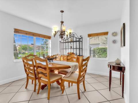 420 NW 188th Terrace, Pembroke Pines FL - photo 11 of 52