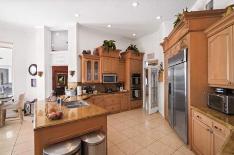 6691 Segovia Way, Pembroke Pines FL - photo 16 of 73