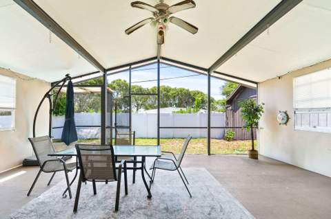 1102 Florence Road, Lantana FL - photo 14 of 17