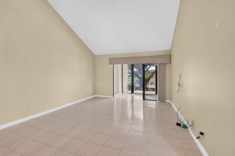 10884 Lake Front Place, Boca Raton FL - photo 18 of 78