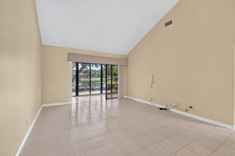 10884 Lake Front Place, Boca Raton FL - photo 19 of 78