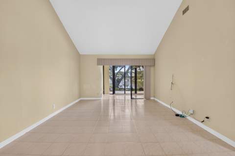 10884 Lake Front Place, Boca Raton FL - photo 20 of 78