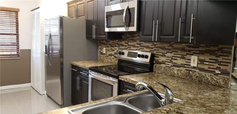 7050 NW 44th Street #403, Lauderhill FL - photo 6 of 20