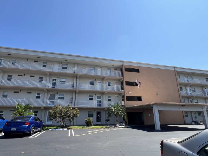 1 bedroom Condominium at 230 NE 26th Avenue #207, Village Royale On The Green Condo, Boynton Beach — photo 1