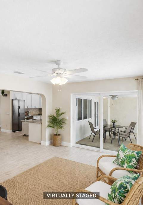 320 NE Surfside Avenue, Port St. Lucie FL - photo 9 of 30