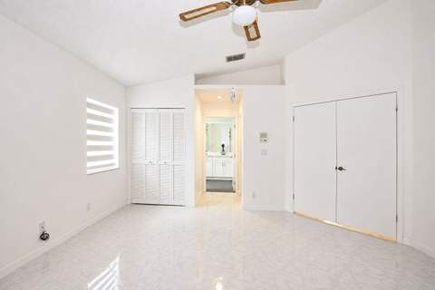 7606 Briar Cliff Circle, Lake Worth FL - photo 13 of 28