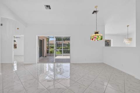 12663 Coral Lakes Drive, Boynton Beach FL - photo 15 of 97