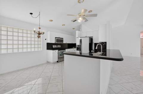12663 Coral Lakes Drive, Boynton Beach FL - photo 23 of 97
