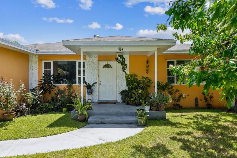 4 bedroom Single Family Residence at 414 W Branch Street, Greynolds Highlands Unit 1, Lantana — photo 2