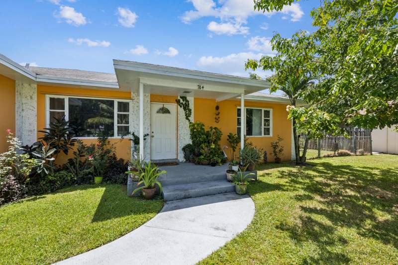 4 bedroom Single Family Residence at 414 W Branch Street, Greynolds Highlands Unit 1, Lantana — photo 4