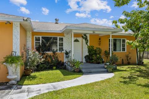 414 W Branch Street, Lantana FL - photo 6 of 39