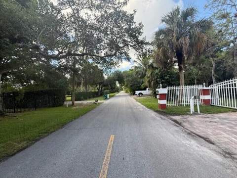 5800 Pinetree Road, Parkland FL - photo 23 of 25