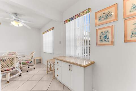 572 Flanders L #572, Delray Beach FL - photo 6 of 45