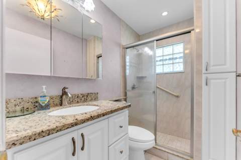 572 Flanders L #572, Delray Beach FL - photo 20 of 45