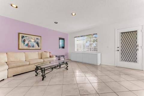 572 Flanders L #572, Delray Beach FL - photo 12 of 45