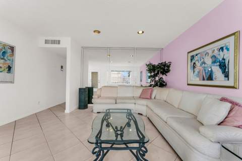 572 Flanders L #572, Delray Beach FL - photo 14 of 45