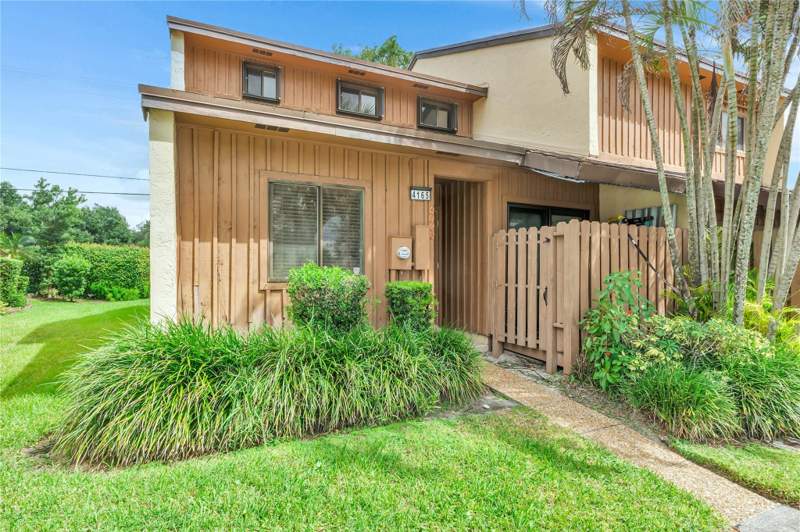 2 bedroom Townhouse at 4165 S Pine Island Road #4165, Pine Island Lakes Townhomes, Davie — photo 2