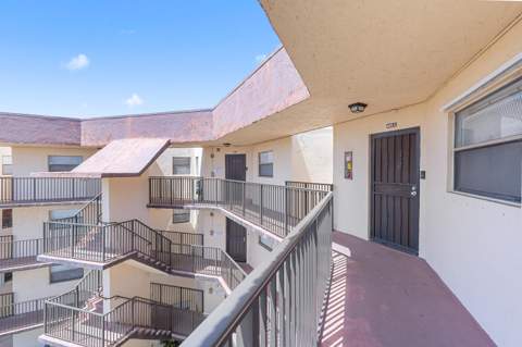 6555 W Broward Boulevard #409, Plantation FL - photo 22 of 33