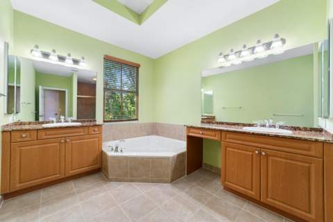 128 W Prive Circle, Delray Beach FL - photo 21 of 37