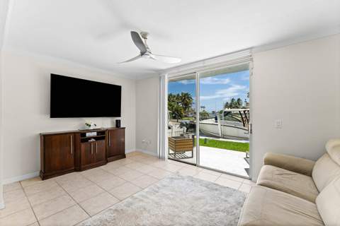 968 Jeffery Street, Boca Raton FL - photo 8 of 31