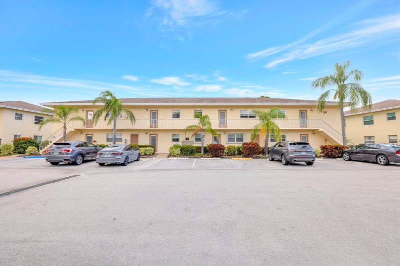 2 bedroom Condominium at 2950 SE Ocean Boulevard #134-5, Kingswood 3, Stuart — photo 3
