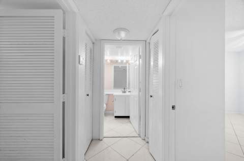 10837 W Clairmont Circle #208, Tamarac FL - photo 8 of 20