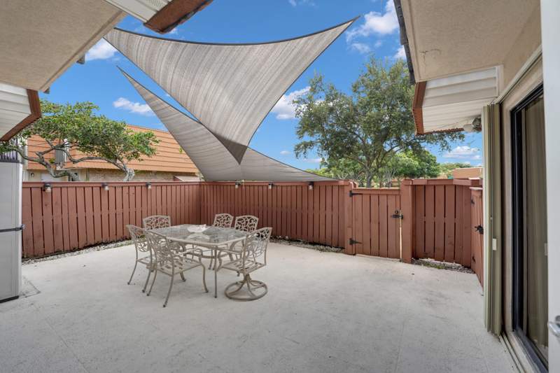 2 bedroom Townhouse at 2938 SW 12th Street, Waterford Courtyards Addition, Deerfield Beach — photo 4