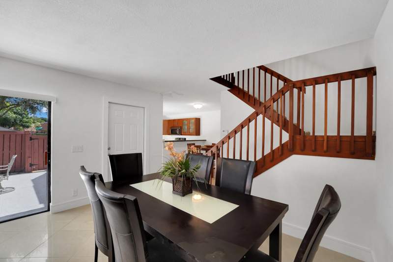 2 bedroom Townhouse at 2938 SW 12th Street, Waterford Courtyards Addition, Deerfield Beach — photo 5