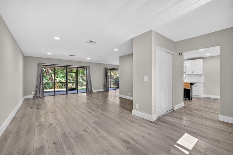 3 bedroom Single Family Residence at 1202 Essex Drive, South Shore 1 Of Wellington, Wellington — photo 5
