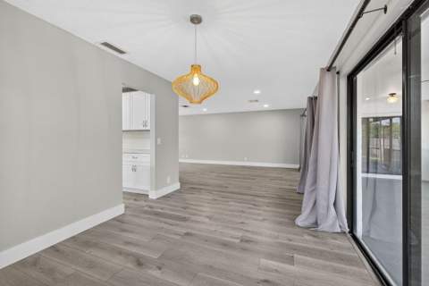 1202 Essex Drive, Wellington FL - photo 13 of 51