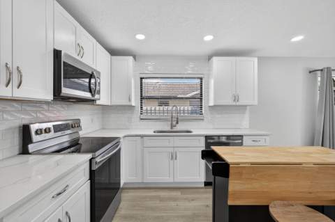1202 Essex Drive, Wellington FL - photo 19 of 51